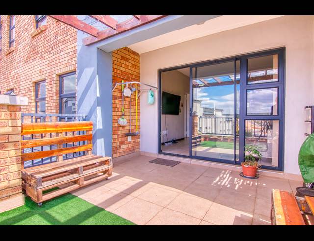 2 BEDROOM APARTMENT RENTED IN BARBEQUE DOWNS
